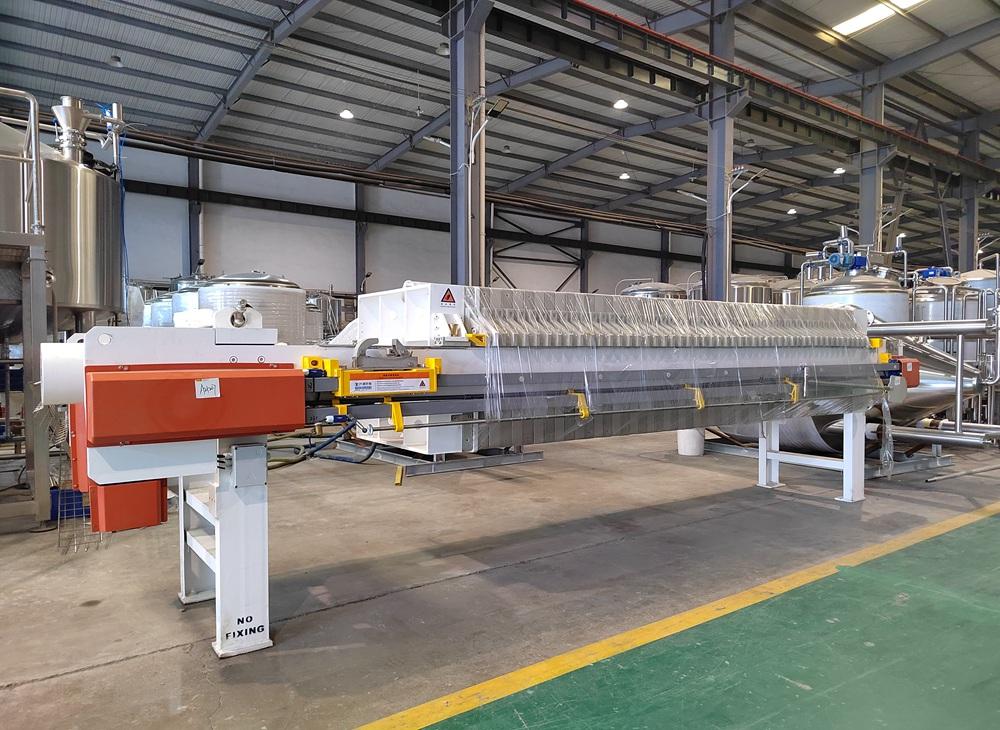 Filter Press, Lauter Tank, brewing, Filtration Process in Brewing, fermentation, commercial brewing, beer production, breweries